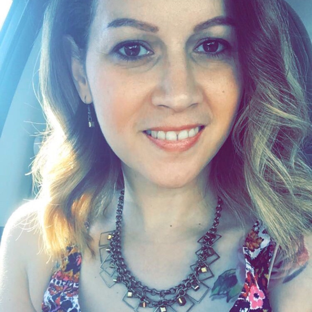 Meet your Posher, Dayana